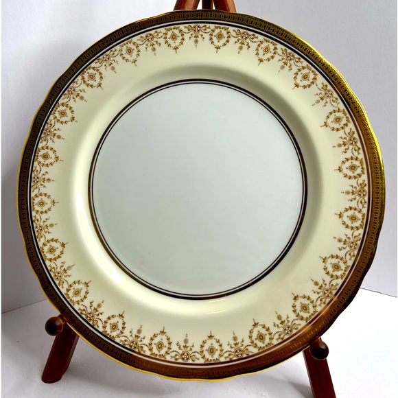 Aynsley Bone China GOLD DOWERY 7892 Smooth Rim Dinner Plate, 10 1/2" Set Of 6 - Picture 3 of 11